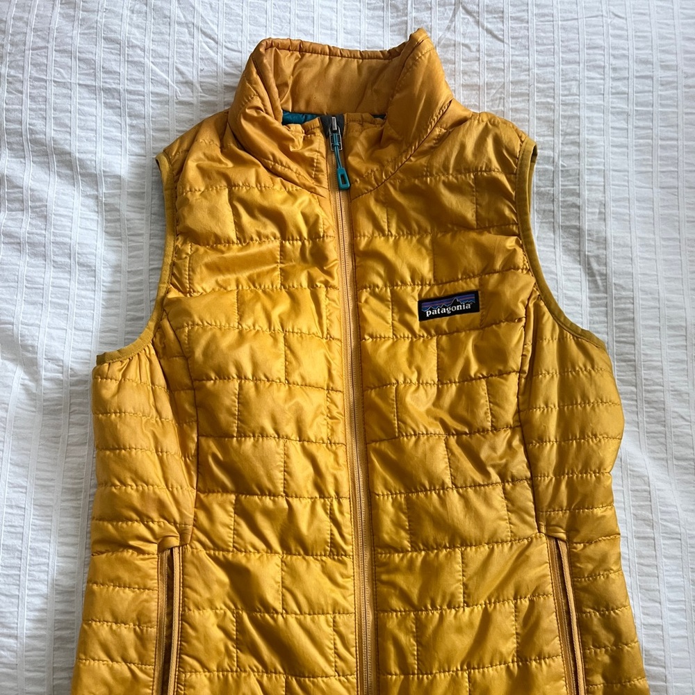 Light-weight women’s vest